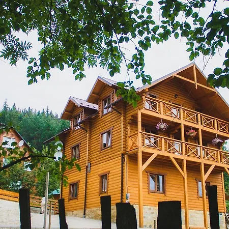 Guest House Svitliza Яремча Экстерьер фото